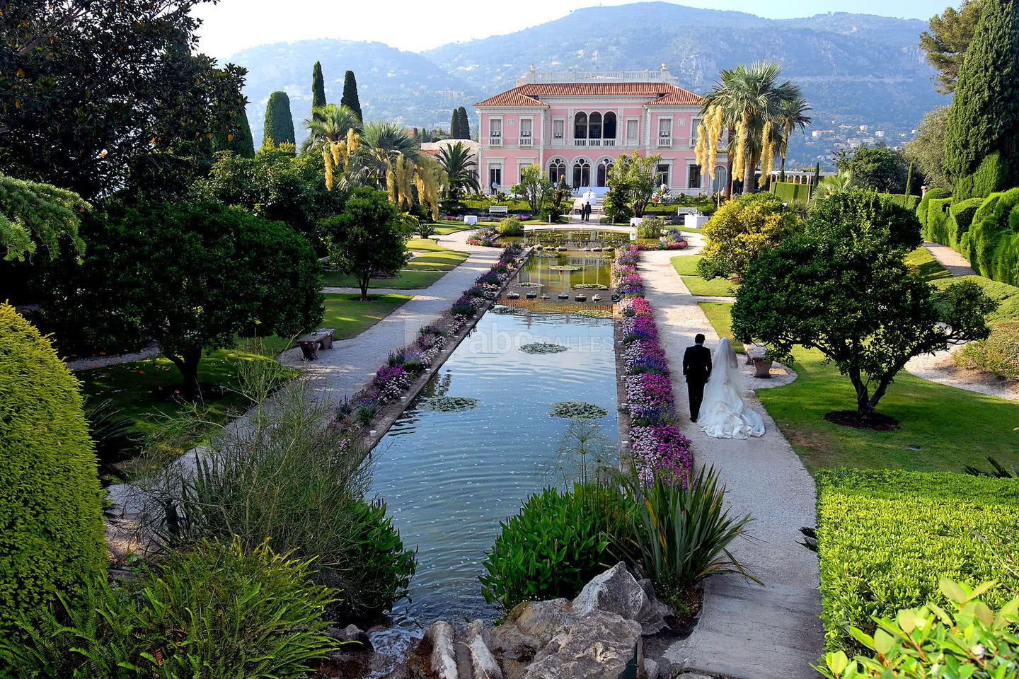 villa ephrussi de rothschild, un des meilleurs lieux de reception de mariage de luxe sur la cote d'azur