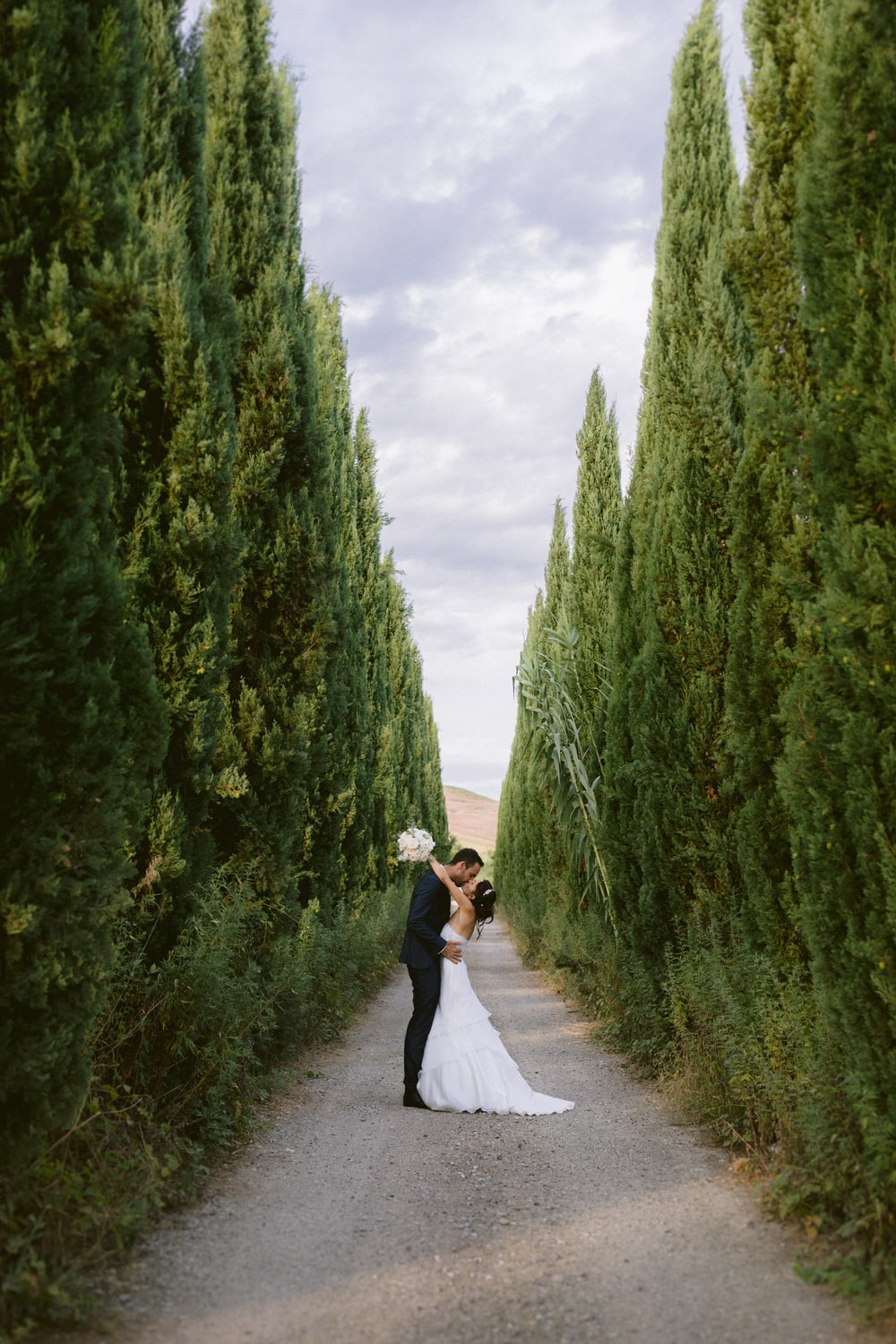 un elopement (mariage petit comite) en toscane