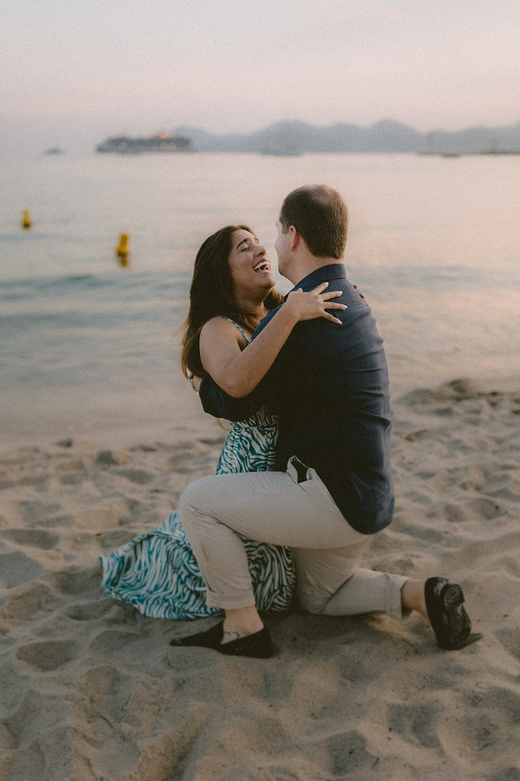 demande en mariage plage cannes